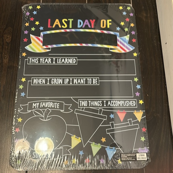 Back to school/last day of school items - Picture 3 of 6